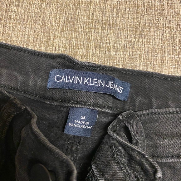 Calvin Klein Jean - Picture 3 of 3